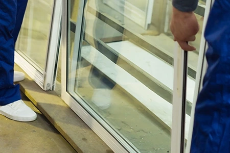 Commercial Glass Repair Technician in Ruskin, FL